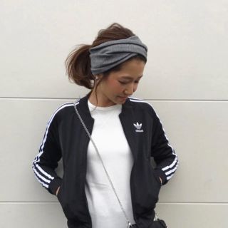 アディダス(adidas)のadidasオリジナルス　トラックトップ　M size(ブルゾン)