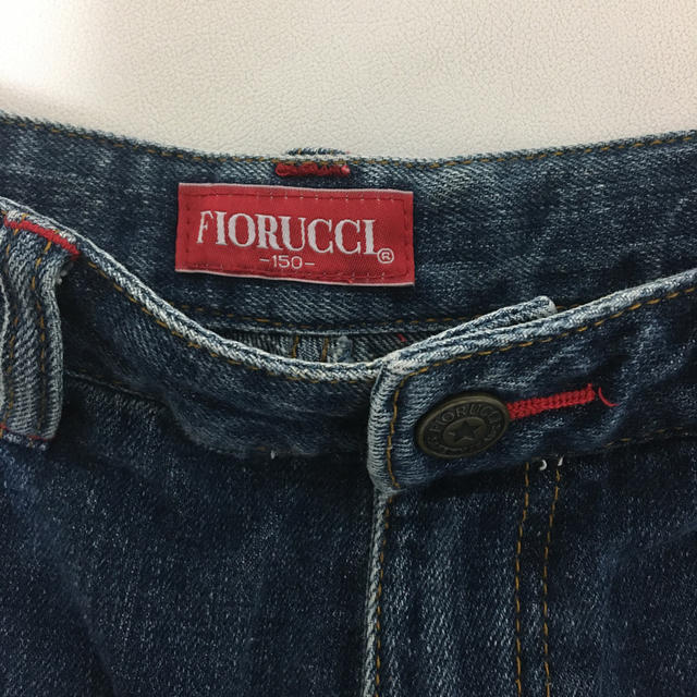 Fiorucci(フィオルッチ)のデニムパンツ キッズ/ベビー/マタニティのキッズ服女の子用(90cm~)(パンツ/スパッツ)の商品写真