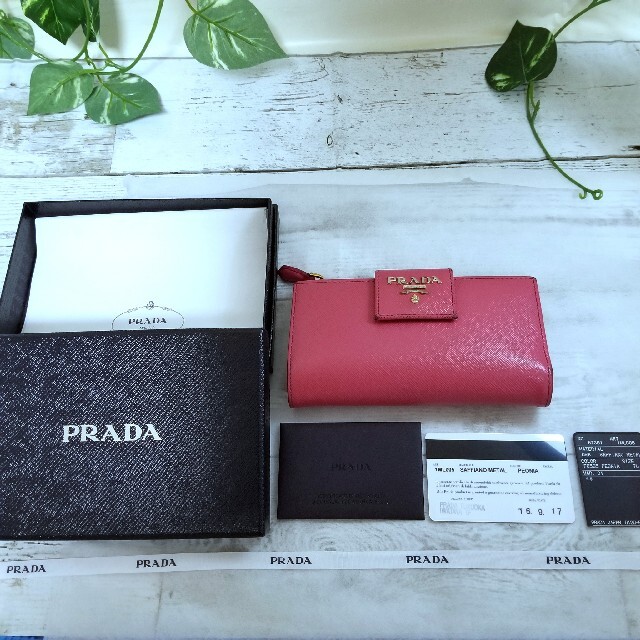 PRADA / プラダ レディース 財布  ピンク サフィアーノレザー