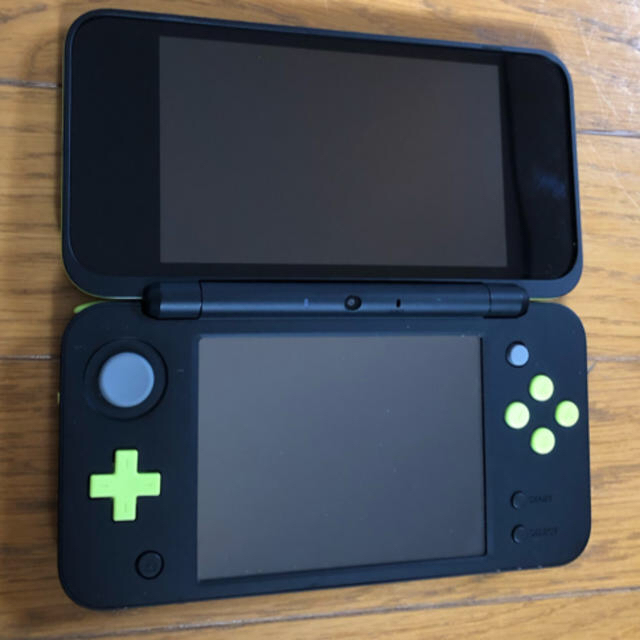 Nintendo ゲーム機本体 NEW ニンテンドー 2DS LL ブラック/ラ