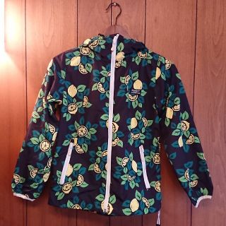 グルービーカラーズ(Groovy Colors)の【美品】Groovy Colors 150 レモン柄マウンテンパーカー(ジャケット/上着)