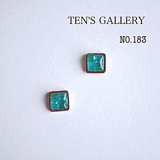 No.183 ハンドメイド  レジン(ピアス)