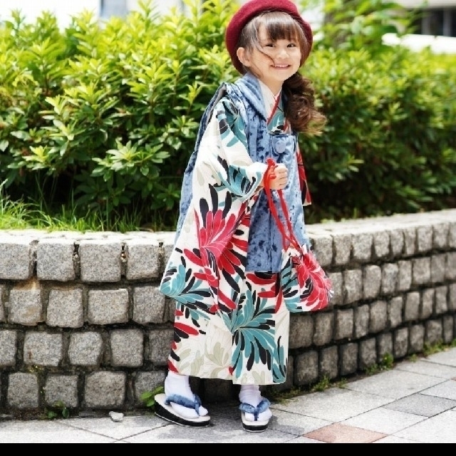 七五三 3歳 レトロ 着物 キッズ/ベビー/マタニティのキッズ服女の子用(90cm~)(和服/着物)の商品写真