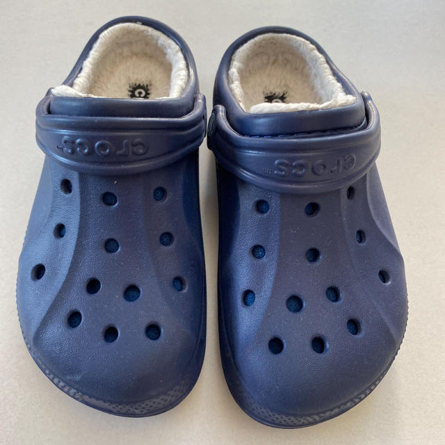 crocs(クロックス)のCROCS クロックス キッズ サンダル キッズ/ベビー/マタニティのキッズ靴/シューズ(15cm~)(サンダル)の商品写真