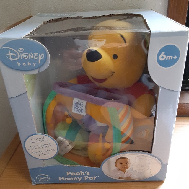 Disney(ディズニー)のプーさんぬいぐるみ　蜂つき エンタメ/ホビーのおもちゃ/ぬいぐるみ(ぬいぐるみ)の商品写真