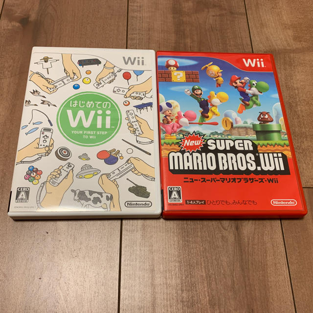 Wii(ウィー)のWii本体(中古)＋ソフト2本 エンタメ/ホビーのゲームソフト/ゲーム機本体(家庭用ゲーム機本体)の商品写真