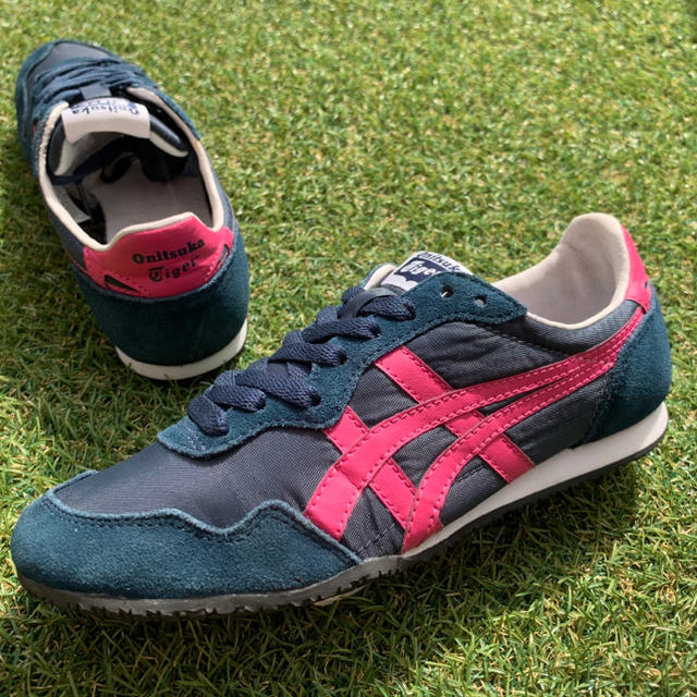 Onitsuka Tiger(オニツカタイガー)の美品23.5 Onitsuka Tiger オニツカタイガー セラーノ E488 レディースの靴/シューズ(スニーカー)の商品写真