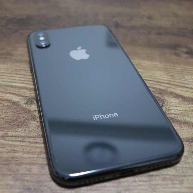 Apple(アップル)のiphone X (256GB) スペースグレイ スマホ/家電/カメラのスマートフォン/携帯電話(スマートフォン本体)の商品写真