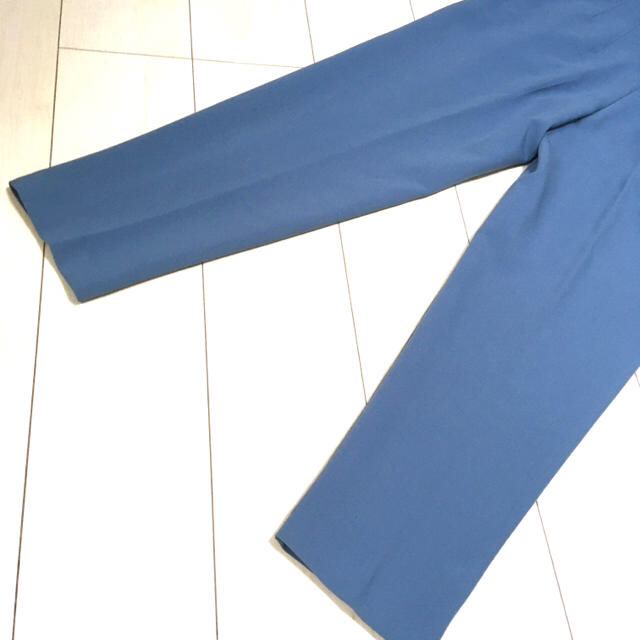 【完売品】ZARA ハイウエストパンツ　Mサイズ　パウダーブルー 2