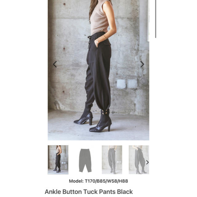 ALEXIA STAM(アリシアスタン)のALEXIASTAM Ankle Button Tuck Pants Black レディースのパンツ(カジュアルパンツ)の商品写真