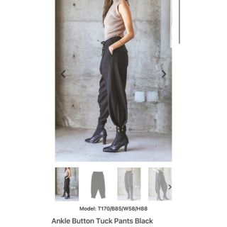 アリシアスタン(ALEXIA STAM)のALEXIASTAM Ankle Button Tuck Pants Black(カジュアルパンツ)