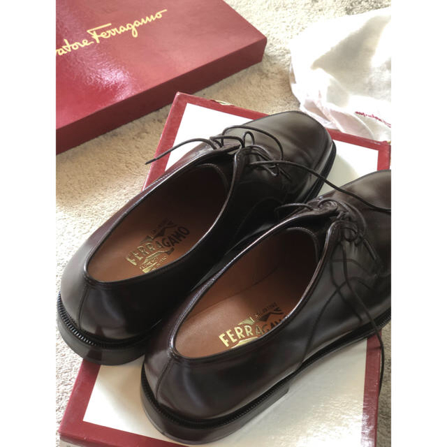 美品　フェラガモ  革靴　ブラウン　9 1/2 日本サイズ27,5cm