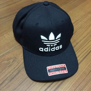 アディダス(adidas)のadidas SNAPBACKキャップ(キャップ)