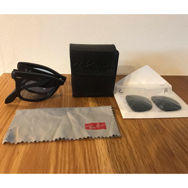 Ray-Ban(レイバン)の【生産終了モデル】レイバン　折りたたみサングラス メンズのファッション小物(サングラス/メガネ)の商品写真