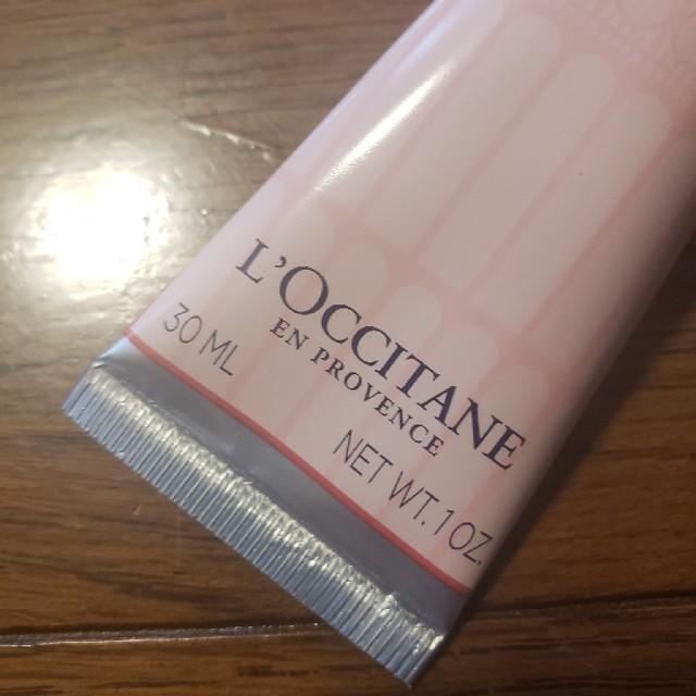 L'OCCITANE(ロクシタン)のL'OCCITANE　ロクシタン　ハンドクリーム　ローズ　ROSE バラ　薔薇 コスメ/美容のボディケア(ハンドクリーム)の商品写真