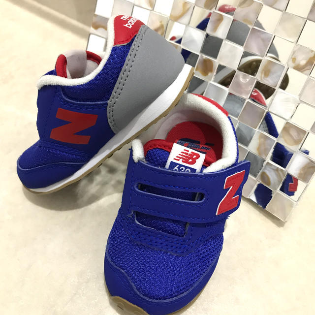 New Balance(ニューバランス)のニューバランス スニーカー　値下げ キッズ/ベビー/マタニティのベビー靴/シューズ(~14cm)(スニーカー)の商品写真