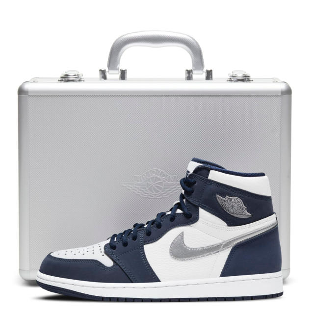 NIKE(ナイキ)のAir Jordan 1 HIGH OG CO.JP midnight navy メンズの靴/シューズ(スニーカー)の商品写真