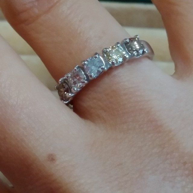 今日はガッツリお値下げPT950 ダイヤ0.96ct 一文字リング レディースのアクセサリー(リング(指輪))の商品写真