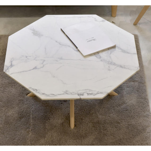 【送料無料】Marble Center Table 75 / WH インテリア/住まい/日用品の机/テーブル(ローテーブル)の商品写真