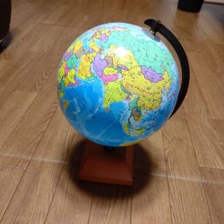 地球儀　(知育玩具)