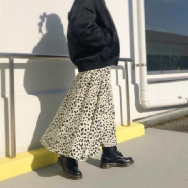 RODEO CROWNS WIDE BOWL(ロデオクラウンズワイドボウル)の人気完売✴︎新品未使用タグ付✴︎animal pattern skirt レディースのスカート(ロングスカート)の商品写真