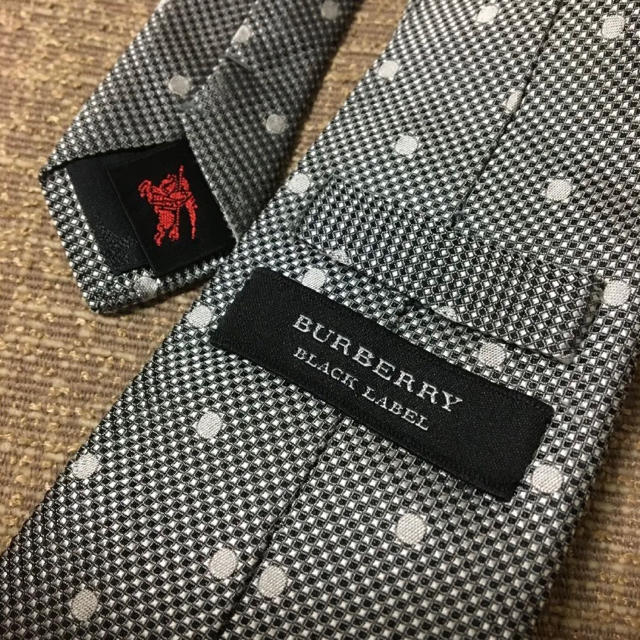 BURBERRY BLACK LABEL(バーバリーブラックレーベル)のBurberry ネクタイ　美品 メンズのファッション小物(ネクタイ)の商品写真