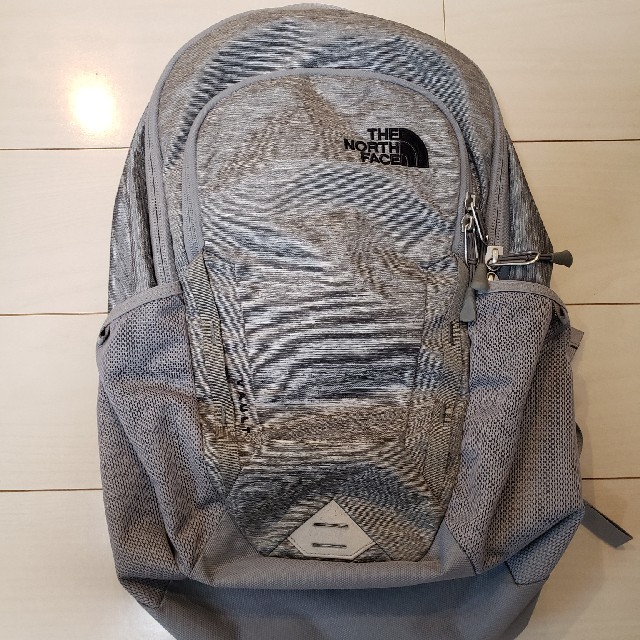 THE NORTH FACE　リュック　グレー