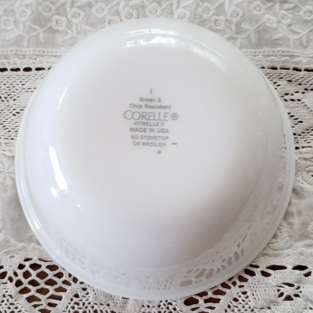 CORELLE(コレール)のセブン様専用 コレール ト 白 ボウル 7個 セット 新品 インテリア/住まい/日用品のキッチン/食器(食器)の商品写真