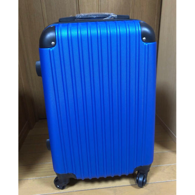 新品送料無料！超軽量 ♪ スーツケース Sサイズ　キャリーバッグ レディースのバッグ(スーツケース/キャリーバッグ)の商品写真