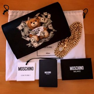 モスキーノ(MOSCHINO)の【未使用】MOSCHINO チェーンウォレット　長財布(財布)