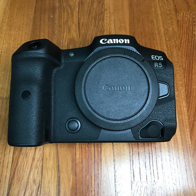 Canon(キヤノン)の【保障付き】CANON eos r5 純正バッテリーセット スマホ/家電/カメラのカメラ(デジタル一眼)の商品写真