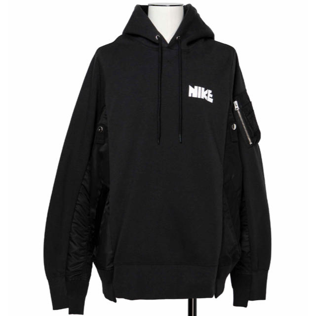 sacai(サカイ)の新品 送料無料 Nike x sacai Hoodie ブラック　黒　XL メンズのジャケット/アウター(その他)の商品写真