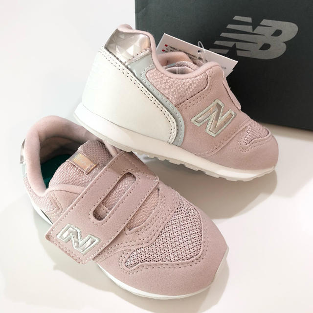 New Balance(ニューバランス)のアプリコット様専用【15.5cm】 キッズ/ベビー/マタニティのキッズ靴/シューズ(15cm~)(スニーカー)の商品写真