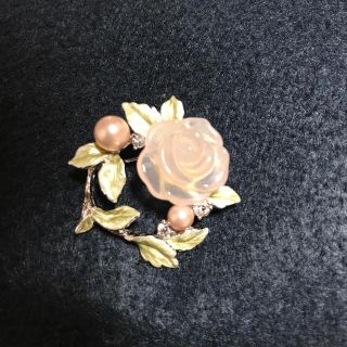 Vendome Aoyama(ブローチ/コサージュ)のフリマアイテム一覧 Vendome Aoyama(ブローチ/コサージュ)のフリマアイテム一覧