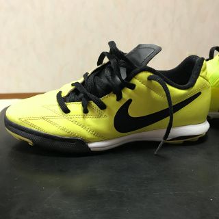 ナイキ(NIKE)のサッカー　トレーニングシューズ　NIKE ジュニア(スニーカー)