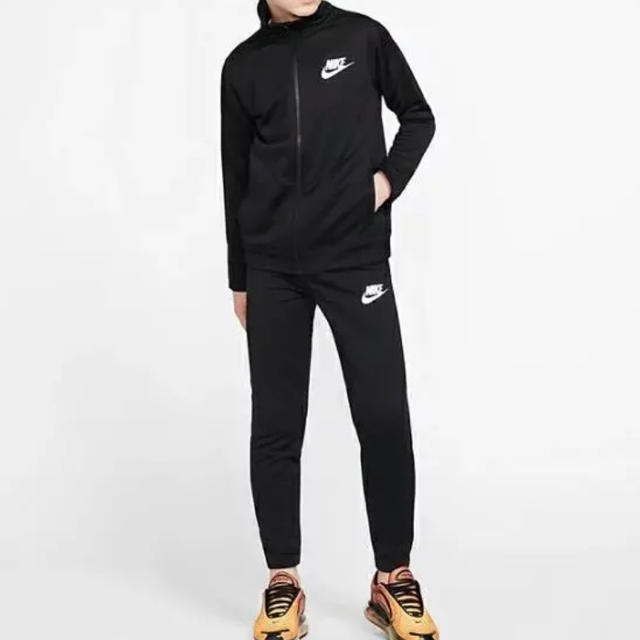 NIKE(ナイキ)の新品未使用！NIKE ナイキ ジャージ セットアップ キッズ/ベビー/マタニティのキッズ服男の子用(90cm~)(Tシャツ/カットソー)の商品写真