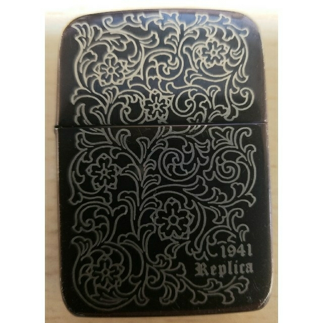 ZIPPO(ジッポー)のzippo 1941レプリカ　ジッポー　限定　レア メンズのファッション小物(タバコグッズ)の商品写真