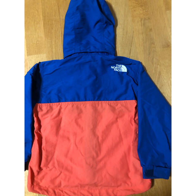 THE NORTH FACE(ザノースフェイス)のTHE NORTH FACE ナイロンパーカー　110 キッズ/ベビー/マタニティのキッズ服男の子用(90cm~)(ジャケット/上着)の商品写真