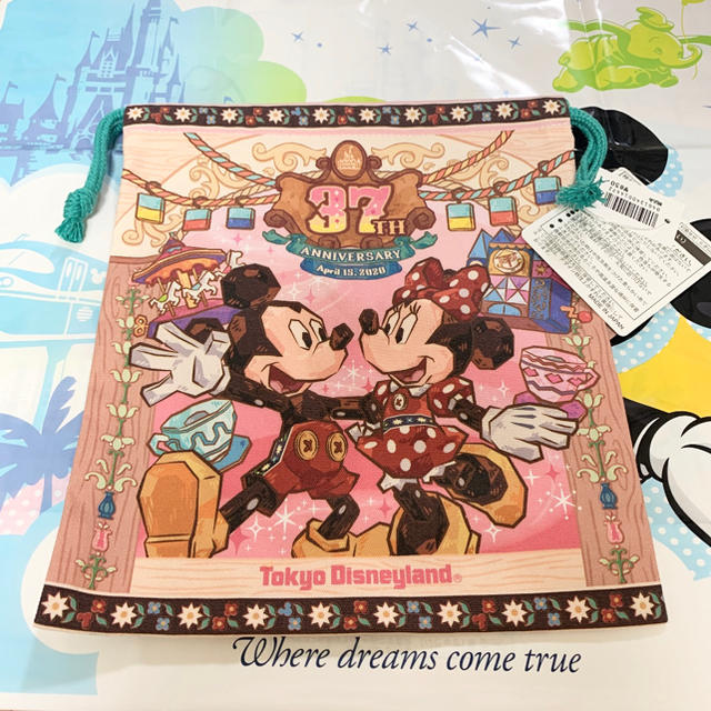 Disney(ディズニー)のディズニー　37周年 巾着　ミッキー　ミニー エンタメ/ホビーのおもちゃ/ぬいぐるみ(キャラクターグッズ)の商品写真