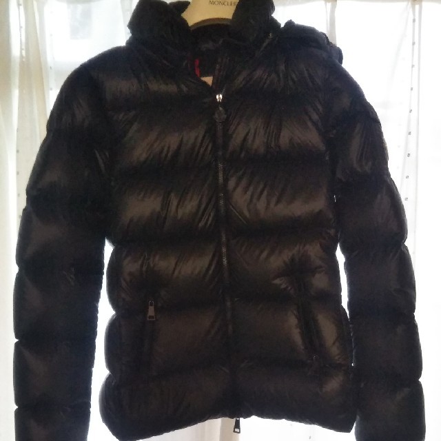 レディースMONCLER　BERRE  ダウン