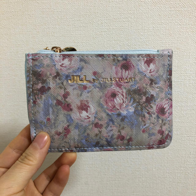 JILL by JILLSTUART(ジルバイジルスチュアート)の【中古】JILL by JILLSTUARTカードケース【JILLSTUART】 レディースのファッション小物(コインケース)の商品写真