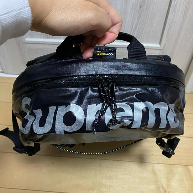 Supreme(シュプリーム)のシュプリーム　リュック　本物　未使用 メンズのバッグ(バッグパック/リュック)の商品写真