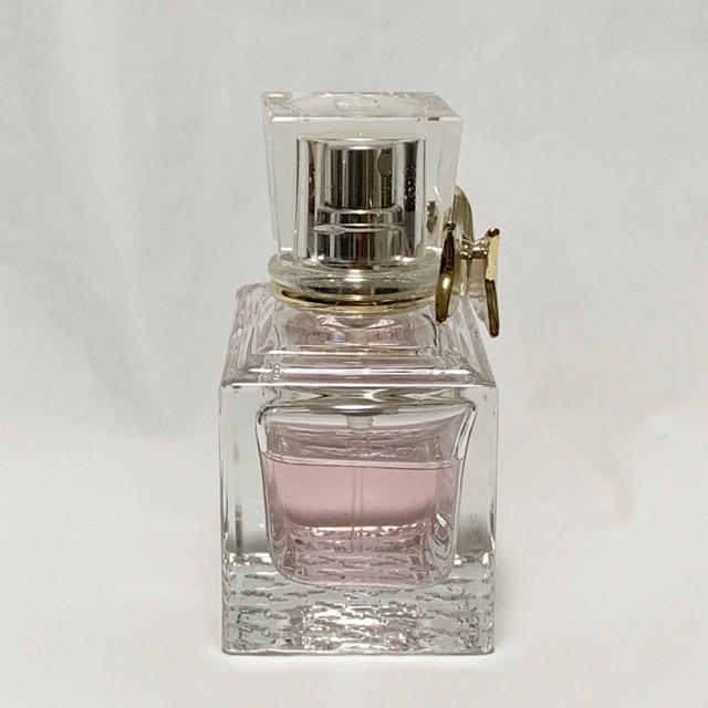 Christian Dior(クリスチャンディオール)のミス ディオール ブルーミング ブーケ オードトワレ 30ml 香水 コスメ/美容の香水(香水(女性用))の商品写真