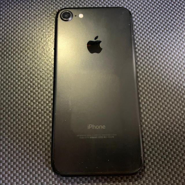 iPhone7 本体 128GB ブラック docomo