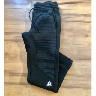 リーボック(Reebok)のリーボックスエットパンツ黒　Mサイズ（完売品）(その他)