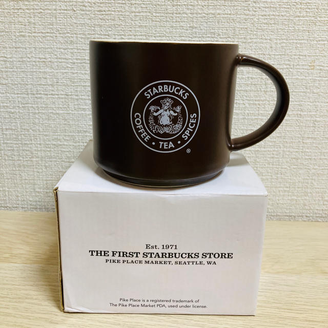 Starbucks Coffee(スターバックスコーヒー)のシアトルスターバックス1号店限定品マグカップ インテリア/住まい/日用品のキッチン/食器(グラス/カップ)の商品写真