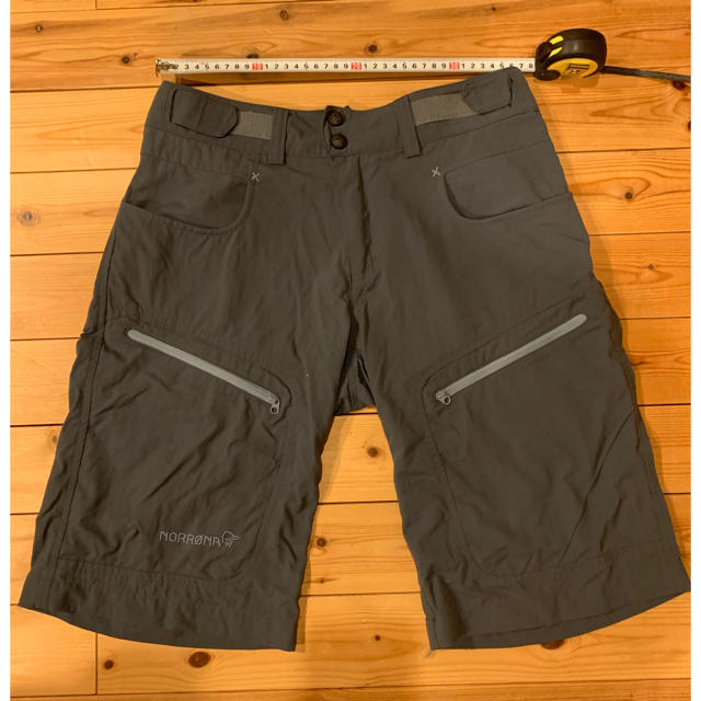 ARC'TERYX(アークテリクス)のノローナ　ビィティフォーン　ライトウエイトショーツ　men's S メンズのパンツ(ショートパンツ)の商品写真