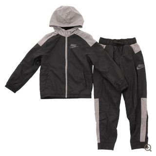 ナイキ(NIKE)の新品タグ付き NIKE キッズ セットアップ ウインドブレーカー 定価8800円(ジャケット/上着)