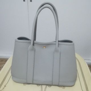 ガーデンパーティ型トートバッグ（未使用）(ハンドバッグ)