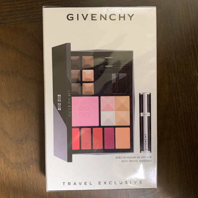 GIVENCHY(ジバンシィ)のGIVENCHY   トラベル エクスクルーシブ　未開封 コスメ/美容のキット/セット(コフレ/メイクアップセット)の商品写真